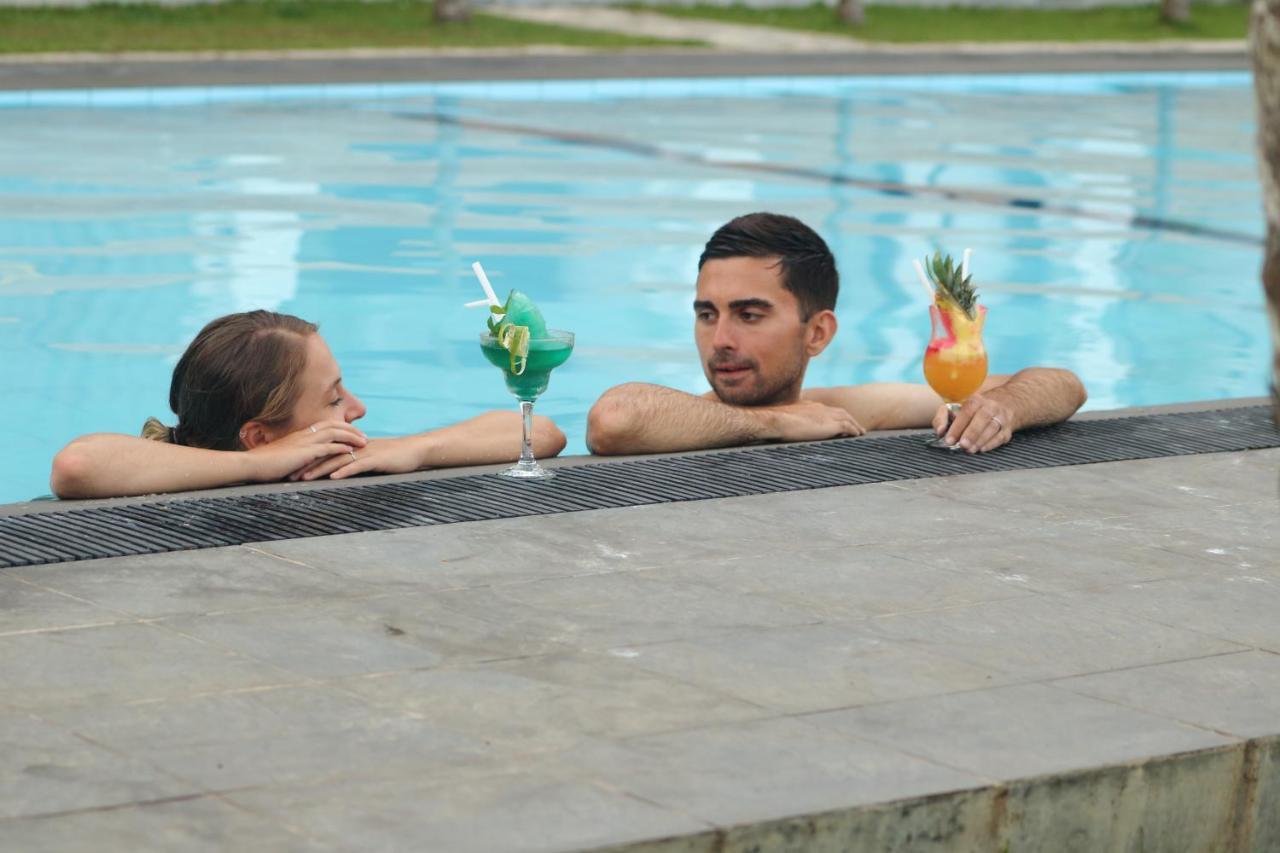 טנגלה Samudra Beach Resort מראה חיצוני תמונה